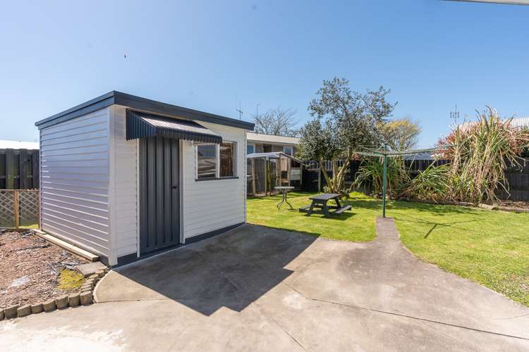 76 Saxbys Road Deanwell_26