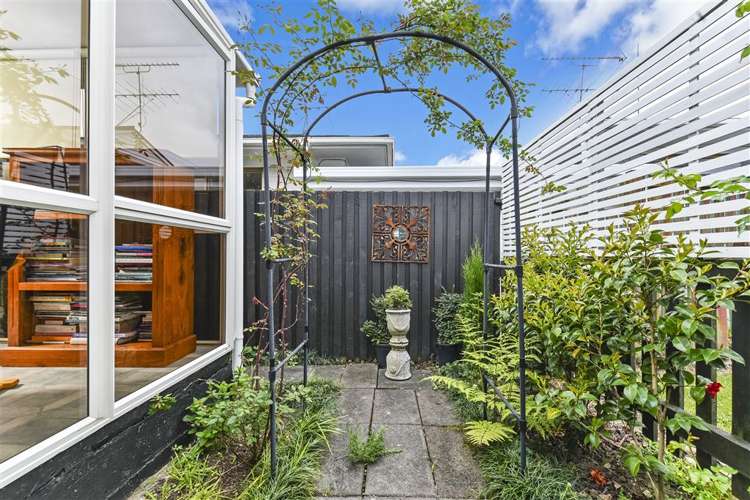 2/20 Alma Road Milford_11