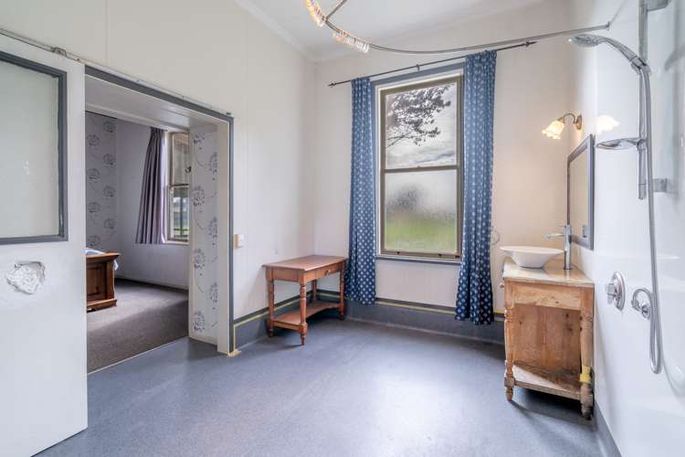 38 Bath Road Riverton_10