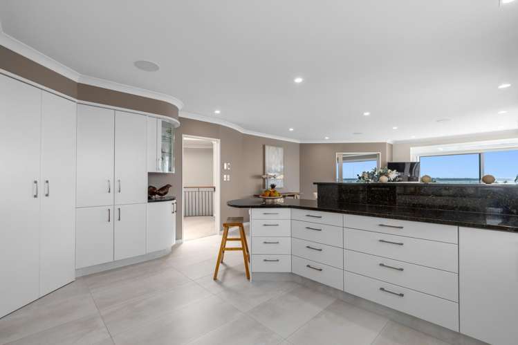 3 Seaview Road Otumoetai_19