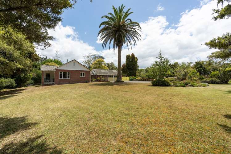 3 Mackesy Road Parahaki_35