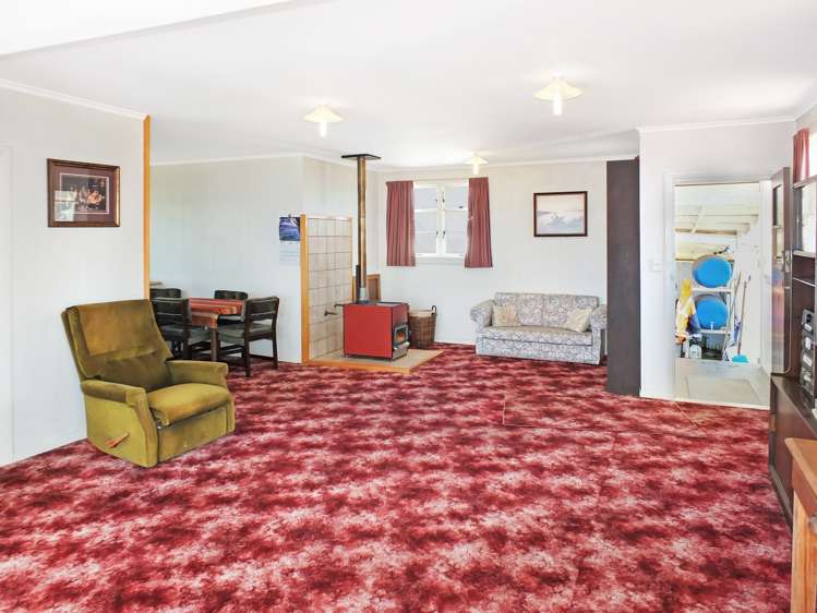 12 Roore Street Foxton Beach_11