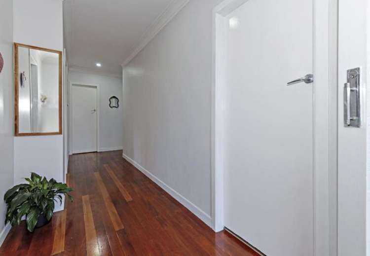 401 West Coast Road Glen Eden_8