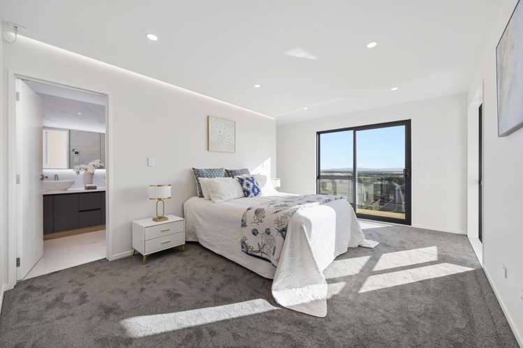 11 Mill Hill Close Flat Bush_26