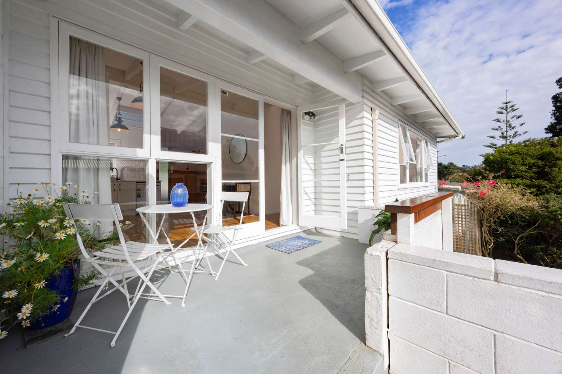 2/199 Titirangi Road Titirangi_0