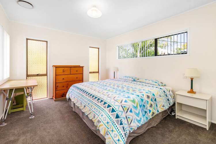 12 Cooper Road Stanmore Bay_18