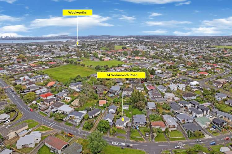74 Vodanovich Road Te Atatu South_17
