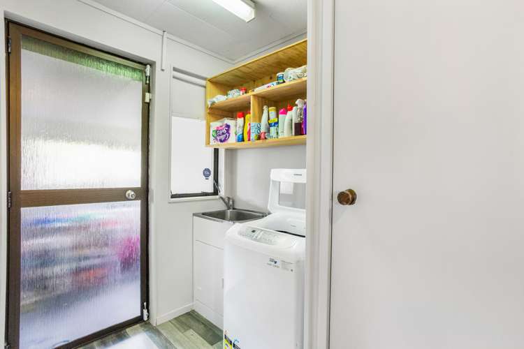 13 Glen Close Glen Eden_10