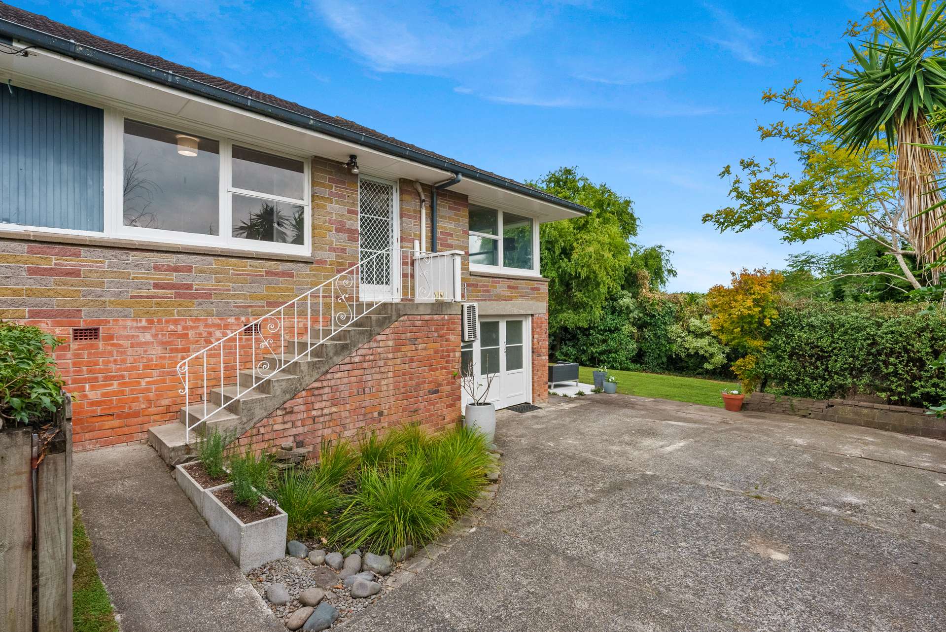 2/9a Eversleigh Road Belmont_0