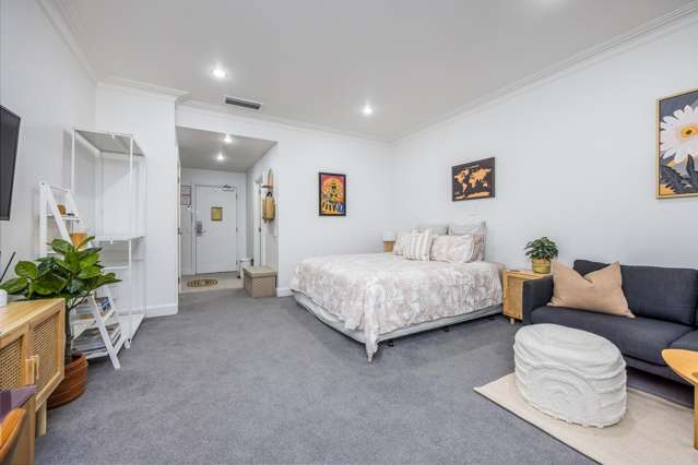 Popular on Airbnb? Sure Is!