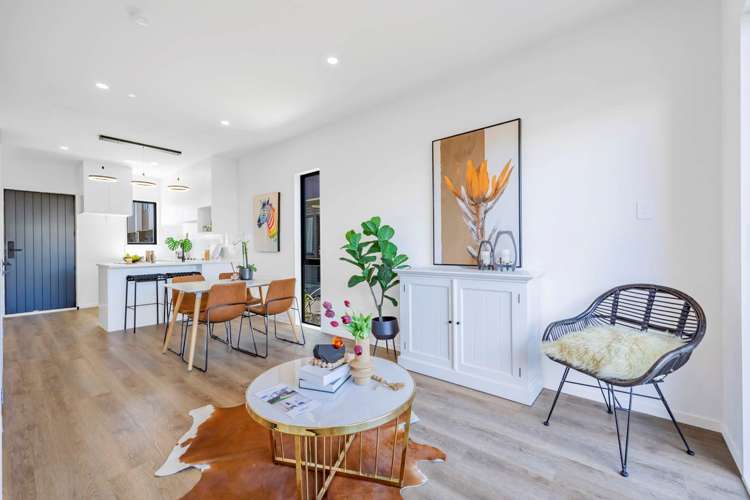 43 Kiato Lane Flat Bush_8