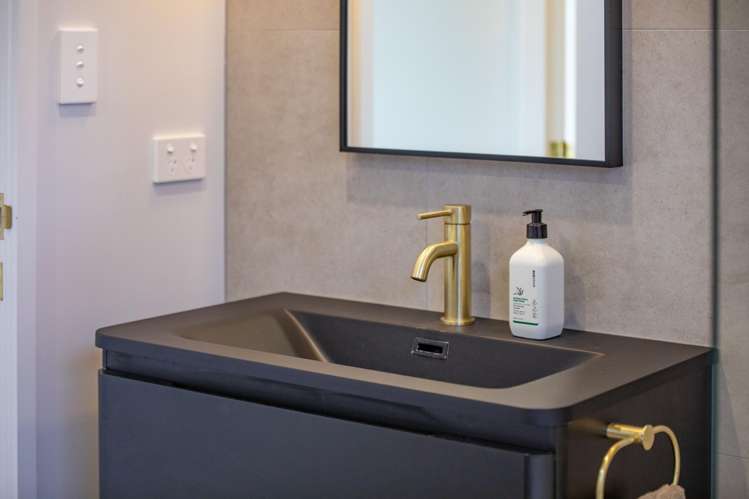 2 Taeore Lane Raglan_23