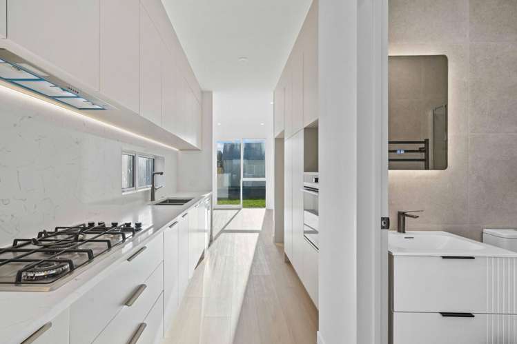 6 Yellow Pear Lane Karaka_3