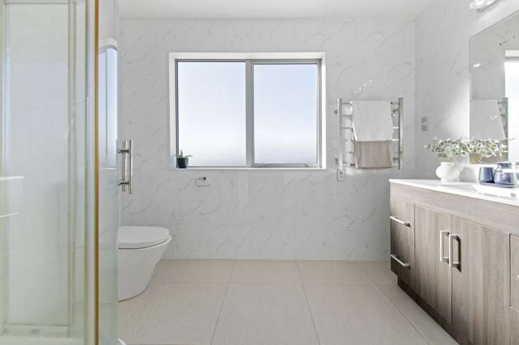 38 Clady Drive Flat Bush_17