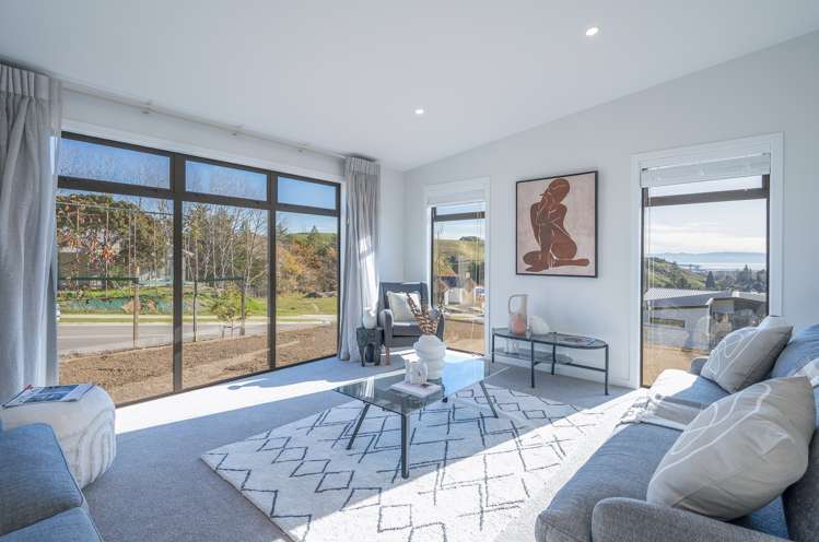 89 Sunningdale Drive Stoke_13