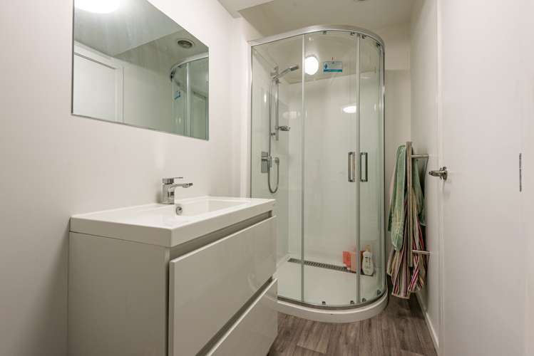 218 Coutts Street Rongotai_15