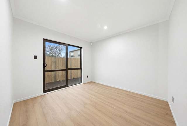 2/20 Earlsworth Road Mangere East_4