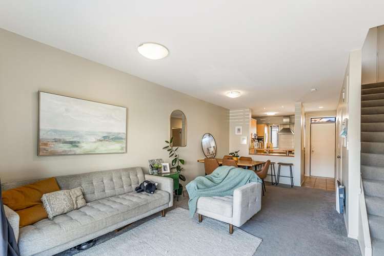 15/21 Armoy Drive East Tamaki_8