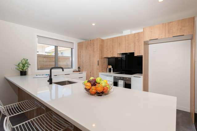 7A Romney Square Tawa_2