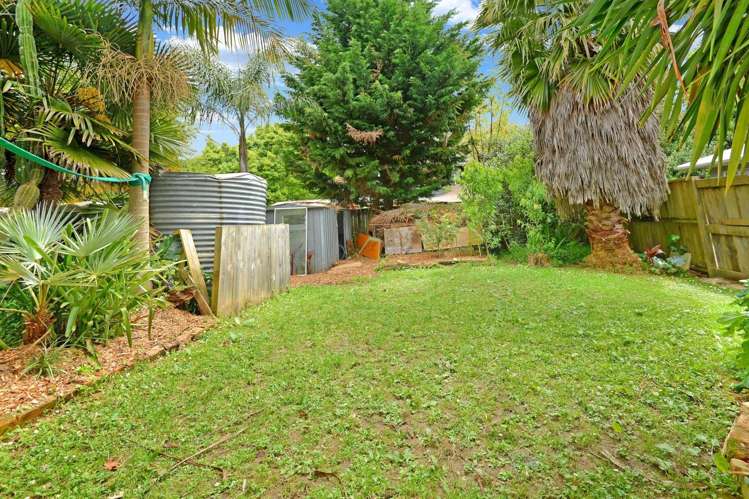 42 Lauderdale Road Birkdale_16