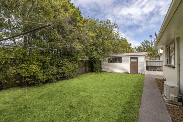 2/18 Kawau Crescent Bromley_15