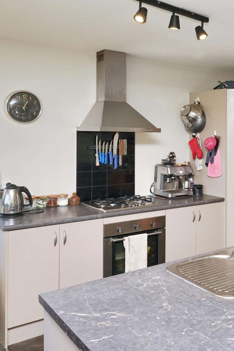 1122 Poyntzs Road West Eyreton_13