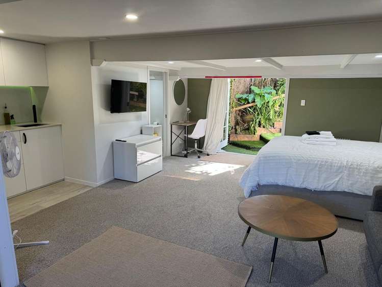 36 Rame Road Greenhithe_4