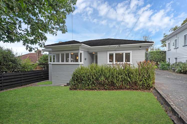 10 Mountfield Terrace Mt Albert_27