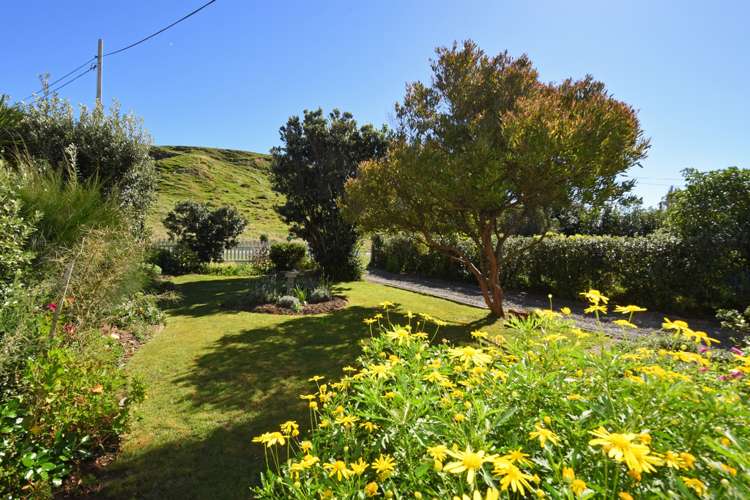87a Whangaimoana Beach Road Pirinoa_14