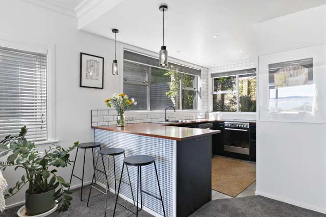 765 Marine Drive Eastbourne_3