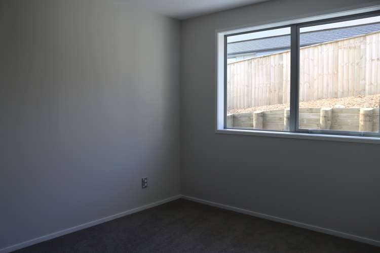 65 Leathem Crescent Pokeno_13