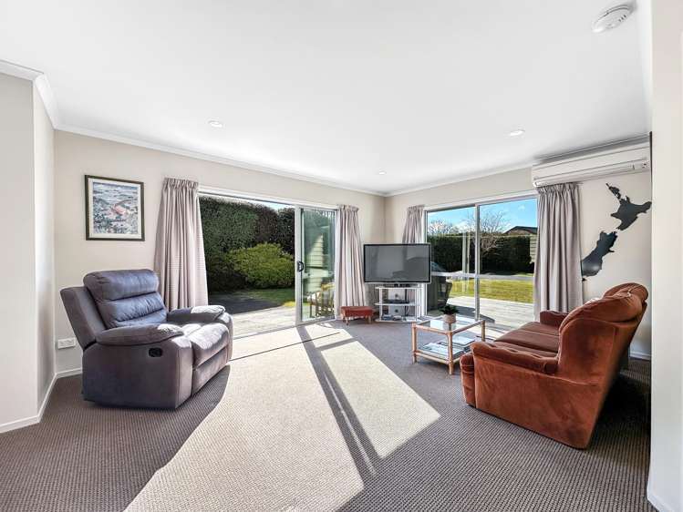 53 Montgomery Crescent Kinloch_9