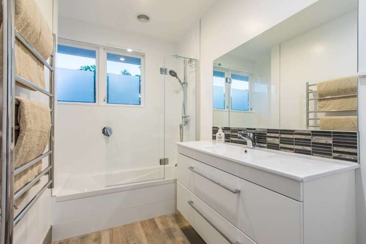 41 Rewarewa Road Te Atatu Peninsula_12