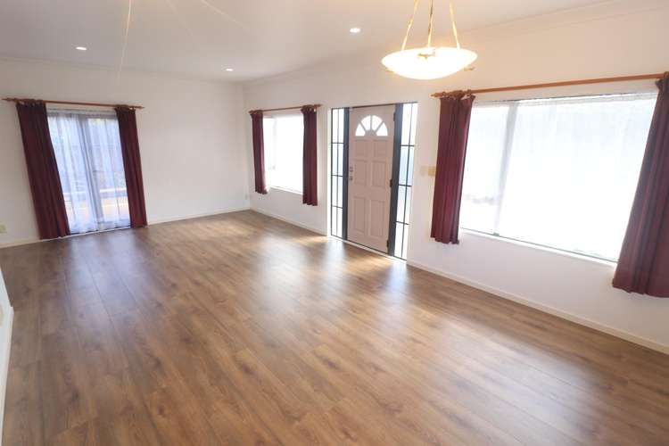 1/4 Mickle Street Te Atatu South_2