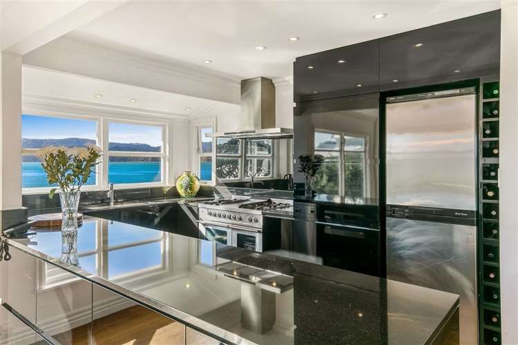 379 Karaka Bay Road Karaka Bays_2