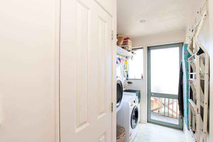 53 River Road Ngatea_21