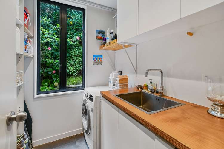 1833 East Coast Road Whakatiwai_25