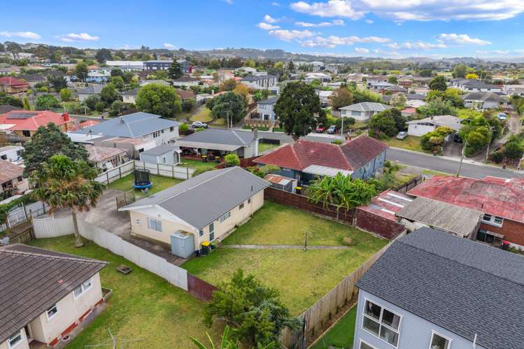 2/3 Ellen Street Manurewa_16