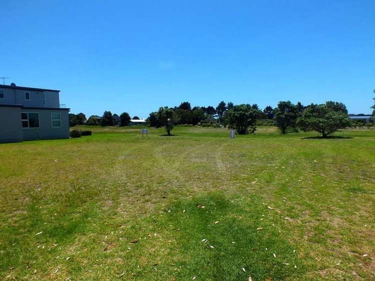 165 The Fairway Matarangi_1