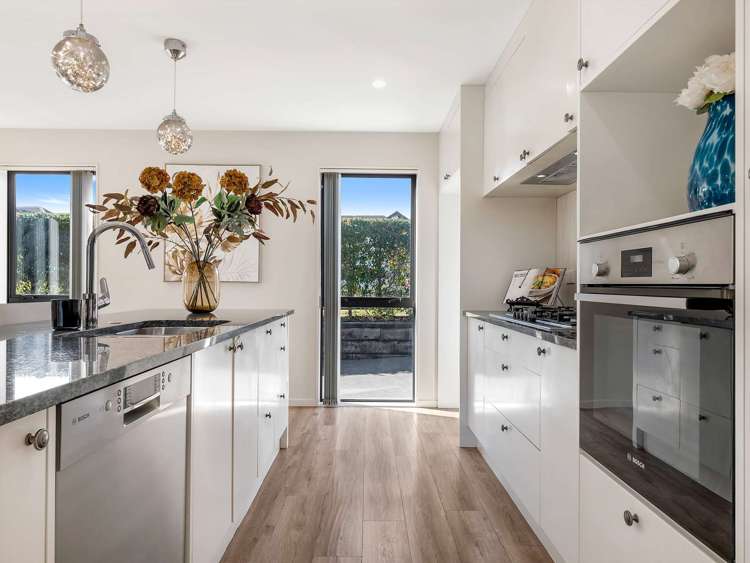 8 Pakaraka Drive Papakura_13