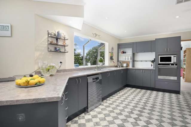 23 Renown Road Raumati South_2