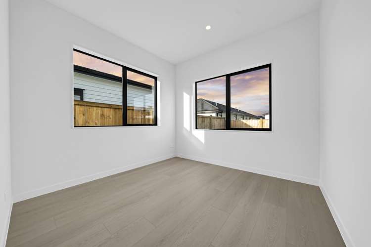 30 Korowhiti Road Clarks Beach_15