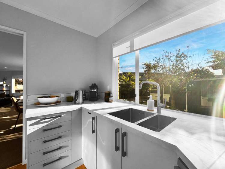 26 Kensington Drive 10792_6