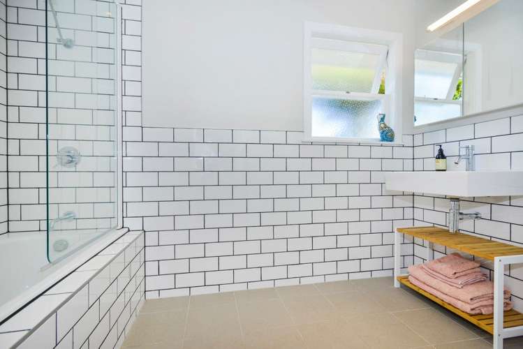 22 Rimutaka Place Titirangi_8