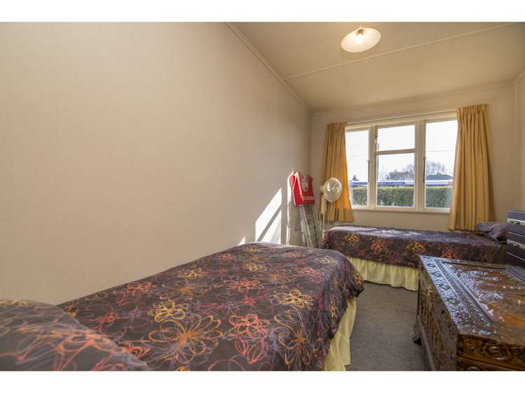 121 Springs Road Hornby_11