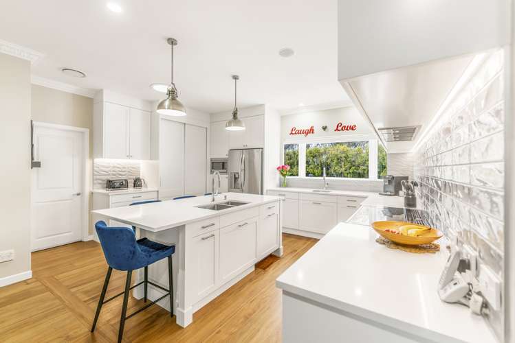 576 Whitford Road Whitford_15