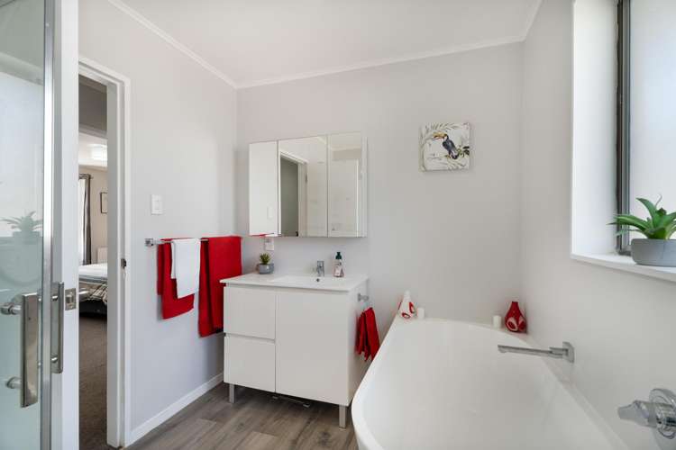 78 Kairimu Street Stokes Valley_12