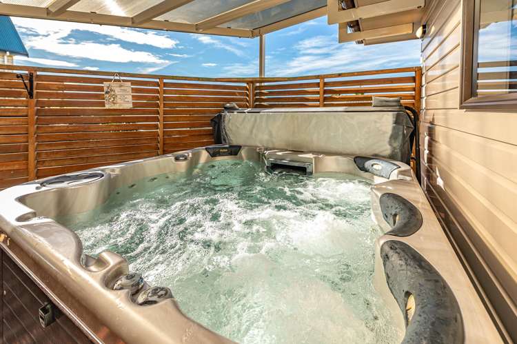10 Okiwa Terrace Waiinu Beach_16