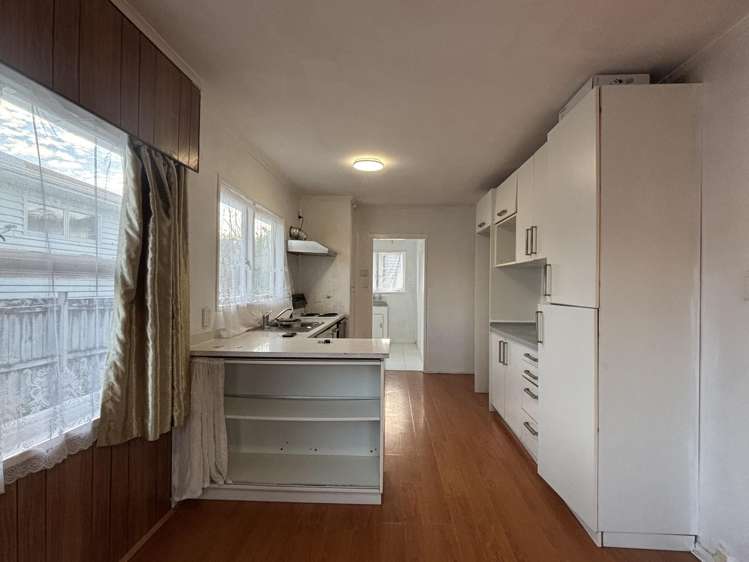 30 Kingdale Rd Henderson_5