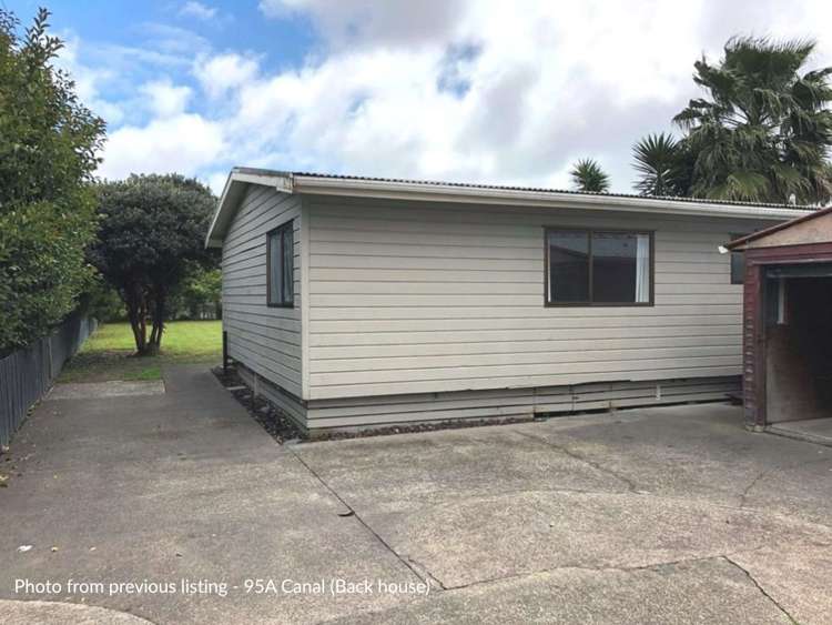 95 & 95A Canal Road Avondale_9